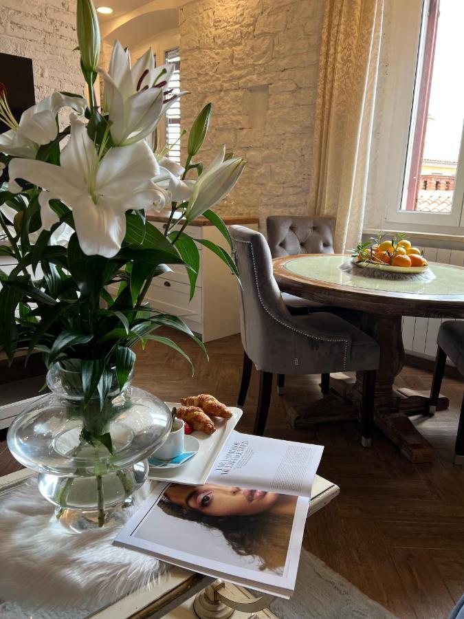 La Dolce Vita Luxury II Apartments With Best Free Private Parking In Center Pula Exterior photo